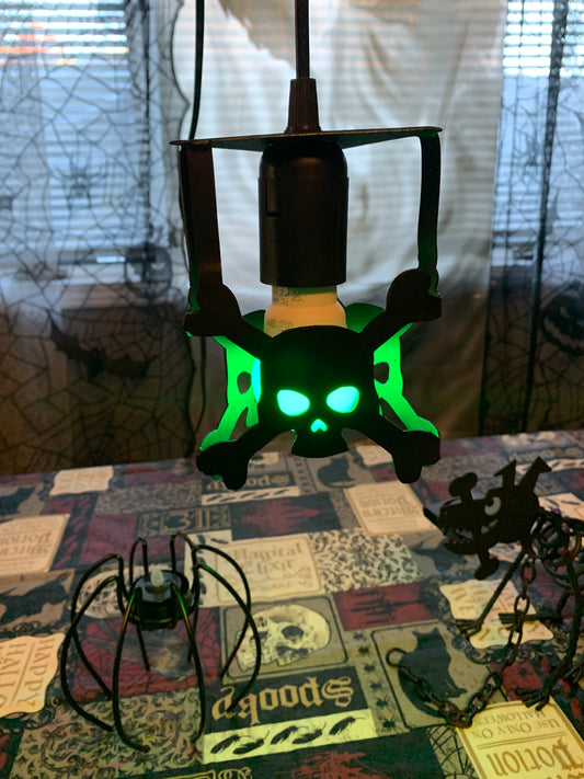 Hanging Metal skull light